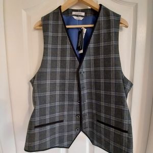 BNWT Men's vest